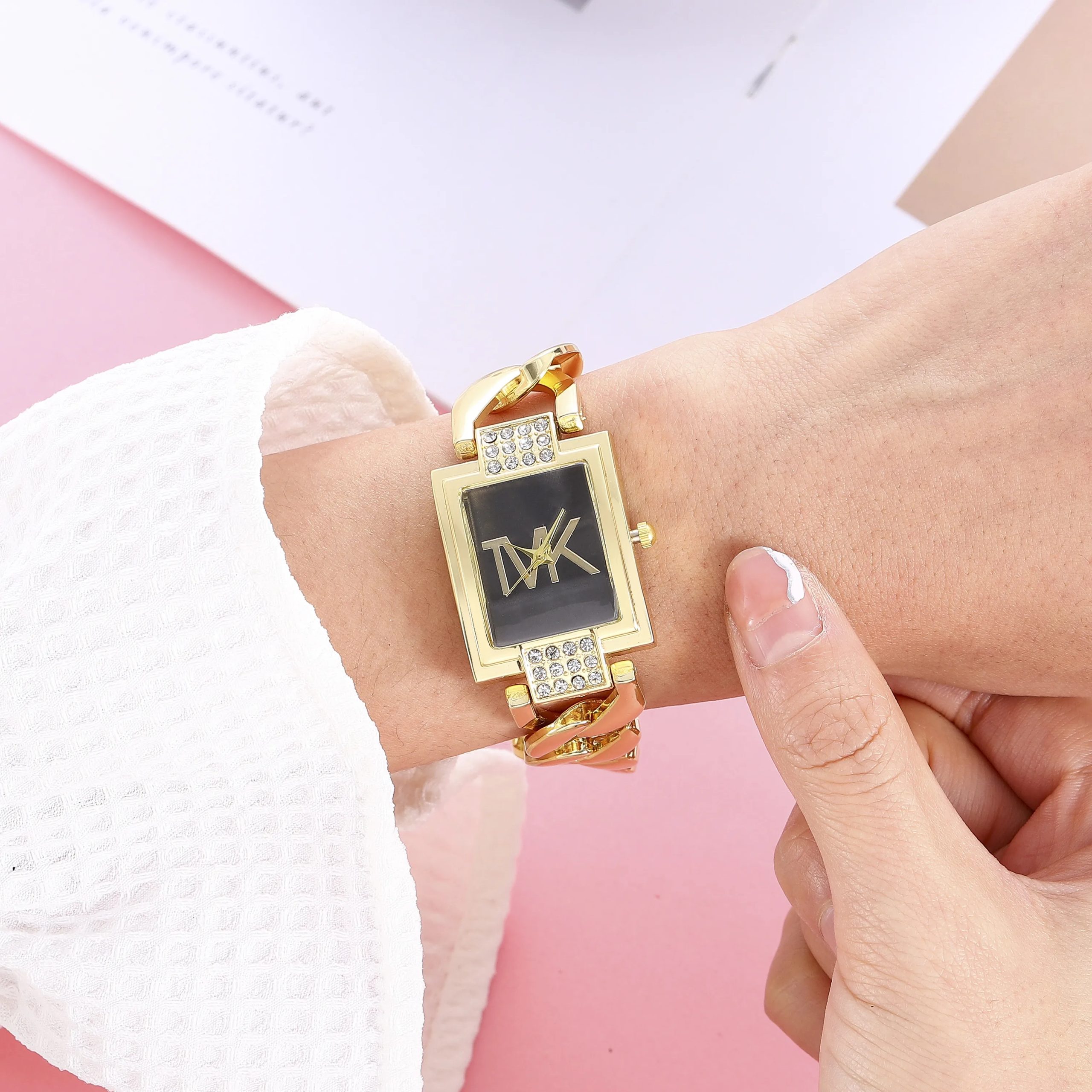 Luxury TVK Brand New Women's Watch Fashionable Quartz Women's Watch