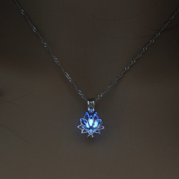 Luminous Glowing Lotus Flower Pendent Necklace For Women
