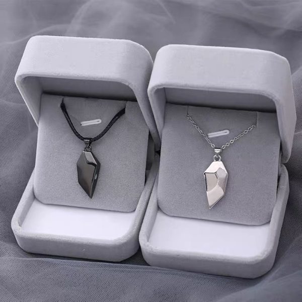 Korean Fashion Magnetic Couple Necklace For Lovers