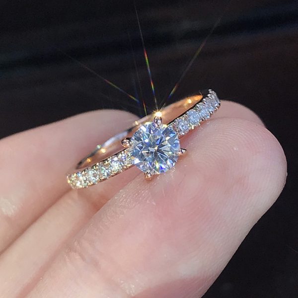 Trendy Claws Design Crystal Engagement Rings For wedding
