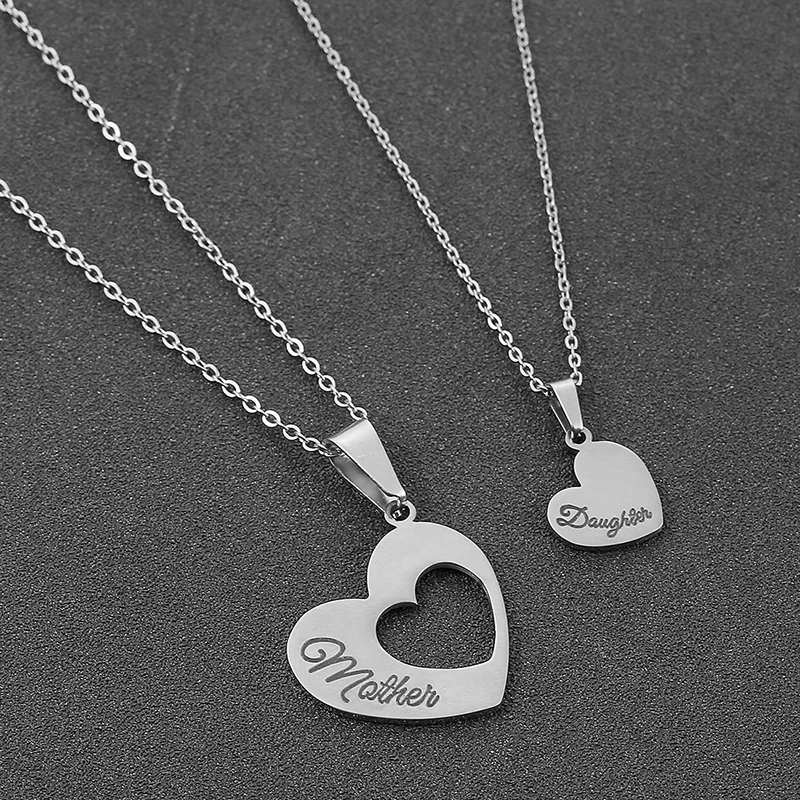 2PCS Gift Hollow Love Pendant Necklace for Mom