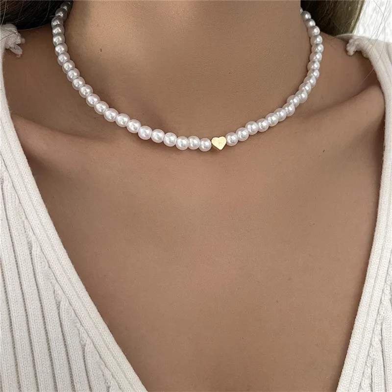 Imitation Pearl Trendy Love Heart  Choker Necklace