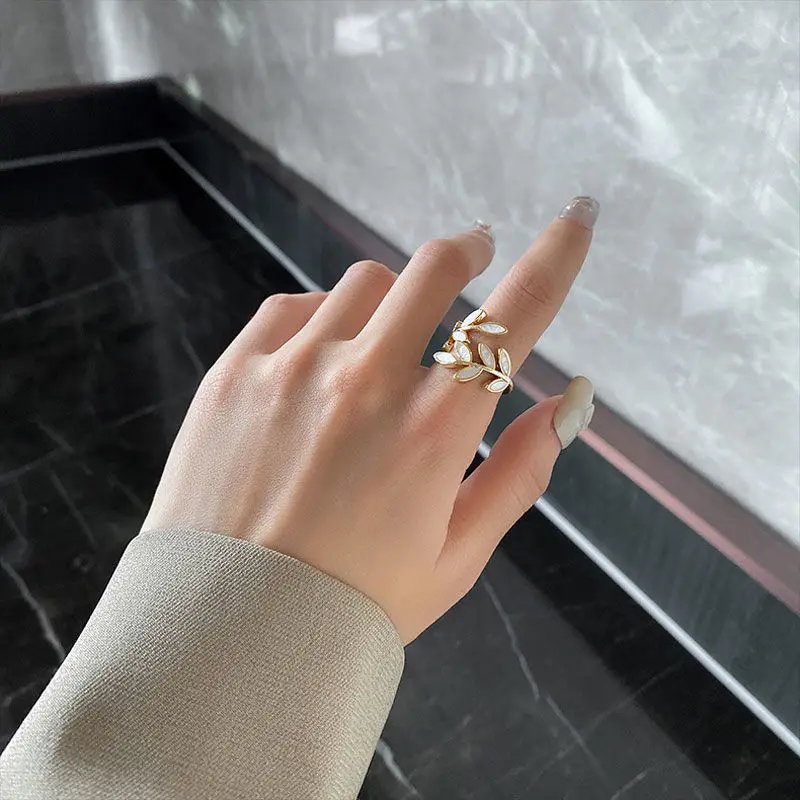 Korean New Exquisite Geometric Round Finger Ring for Women